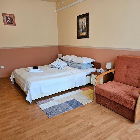 Abigel 2 Vendeghaz Hotel Miskolc Bagian luar foto