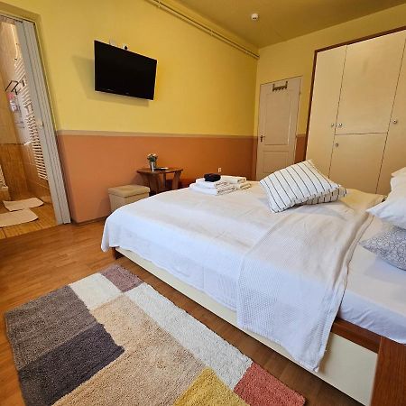Abigel 2 Vendeghaz Hotel Miskolc Bagian luar foto