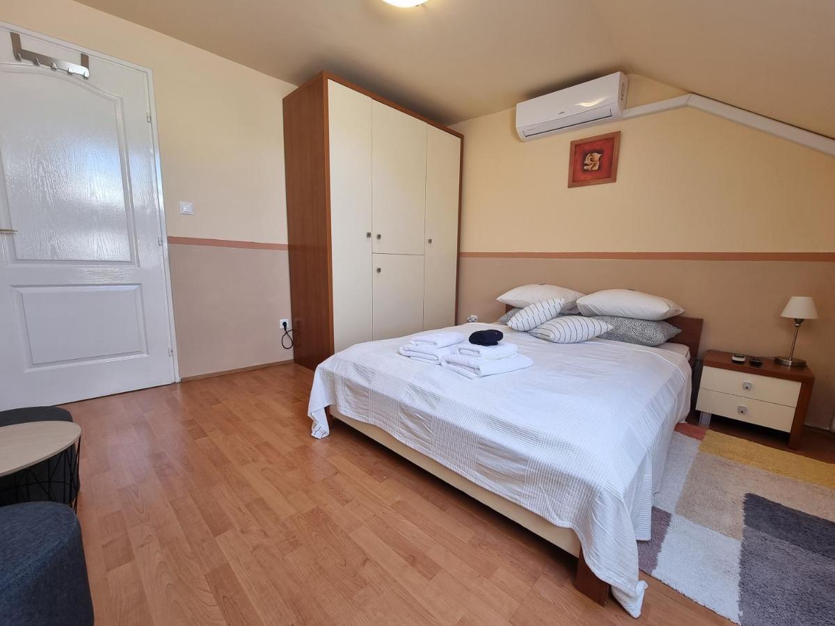 Abigel 2 Vendeghaz Hotel Miskolc Bagian luar foto